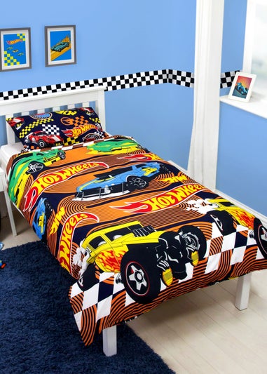 Hot Wheels Racer Reversible Duvet Cover Set