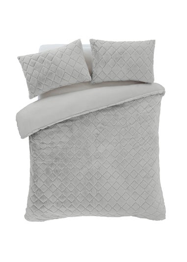 Catherine Lansfield Cosy Diamond Faux Fur Duvet Cover Set