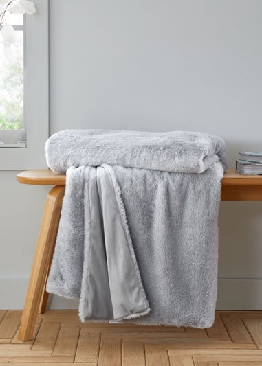 Catherine Lansfield Cosy Glamour Fur Blanket Throw (130x170 cm)