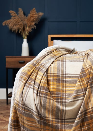 BHS Luxury Warm Ochre Check Throw with Faux-Shearling (130x150cm)