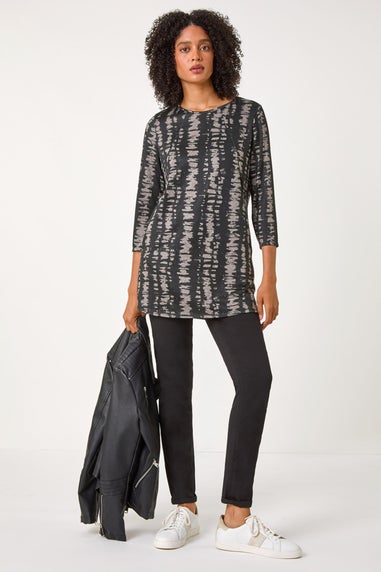 Roman Charcoal Abstract Print Tunic Pocket Stretch Top