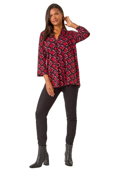 Roman Red Abstract V-Neck Pleat Front Stretch Top