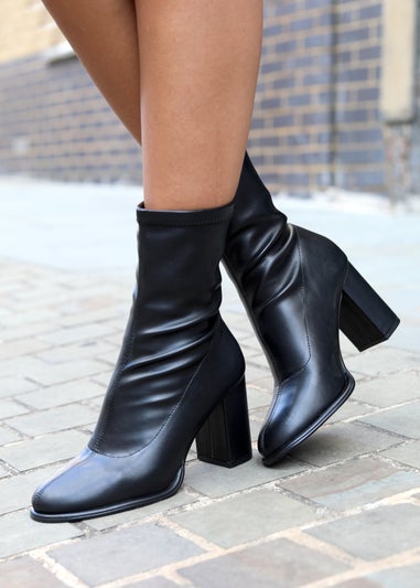 Linzi Bluebell Black Round Toe Block Heeled Sock Boot