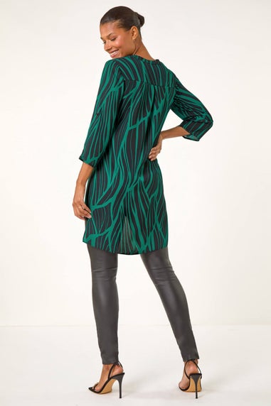 Roman Green Abstract Print V-Neck Longline Blouse