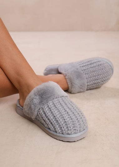 Where's That From Comfort Grey Yarn Fur Trim Knitted Slippers