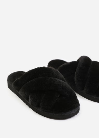 Where's That From Snuggle Black Cross Over Fluffy Slippers