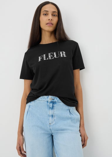 Black Fleur Graphic T-Shirt