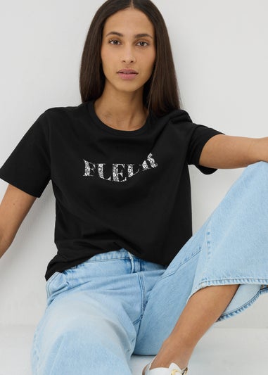 Black Fleur Graphic T-Shirt