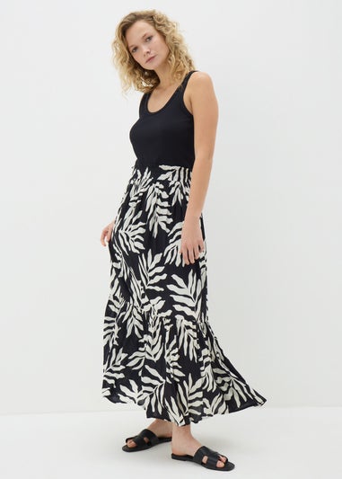 Black Monochrome Leaf Cheesecloth Maxi Skirt