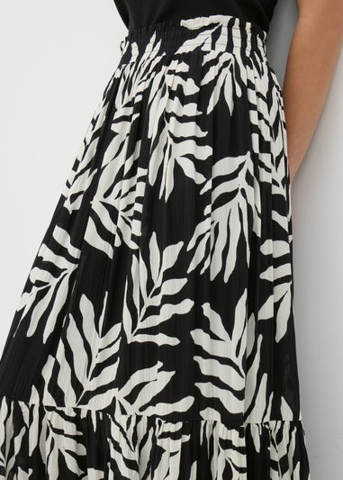 Black Monochrome Leaf Cheesecloth Maxi Skirt