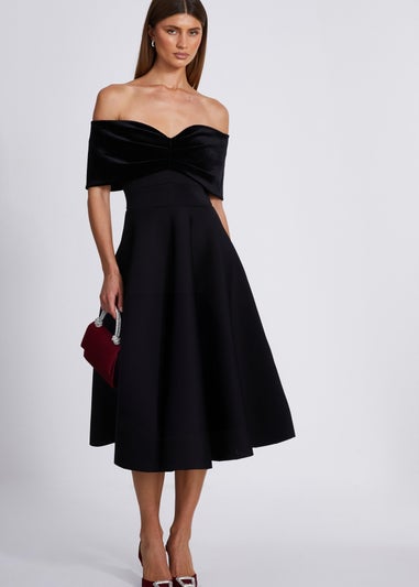 Quiz Black Velvet Neckline Skater Dress