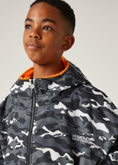 Regatta Black Camo Persimmon Junior Changing Robe