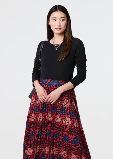 Izabel London Red Printed Box Pleat Hanky Hem Midi Skirt