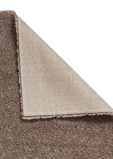 Think Rugs Sierra Beige Plain Shaggy Rectangle Rug