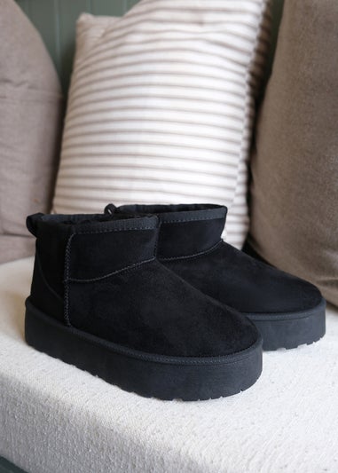 Where's That From Oak Black Faux-Suede Faux-Fur Platform Slipper Boots