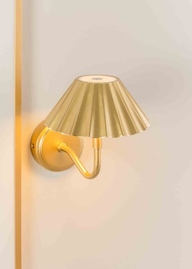 ValueLights Dimmable Gold Wall Light with Gold Shade Integrated LED