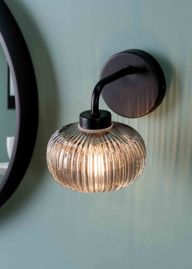 ValueLights Amaia Matte Black Wall Light with Clear Globe Shade