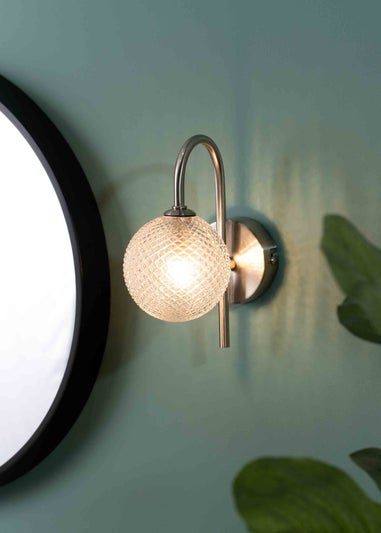 ValueLights Elle Brushed Silver Wall Light with Clear Globe Shade