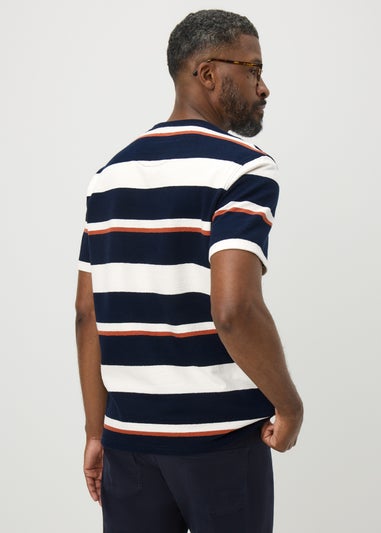 Lincoln Navy Stripe Design T-Shirt