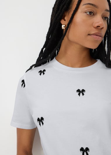 White Bow Embroidered T-Shirt