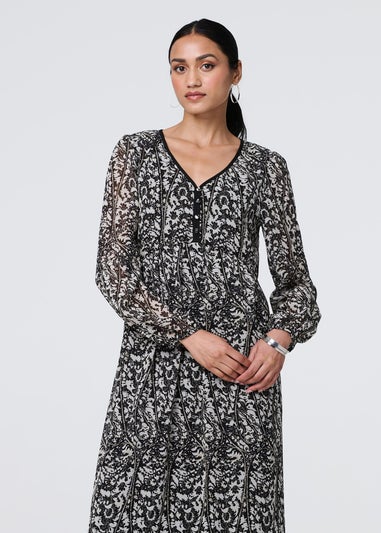 Izabel London Black Leaf Print Long Sleeve Relaxed Maxi Dress