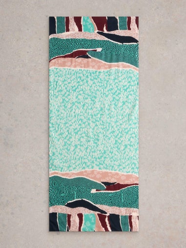 Schal mit abstraktem Patchworkprint