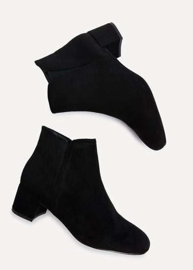 Linzi Manor Black Faux Suede Block Heeled Ankle Boot