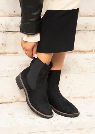 Linzi Dalston Black Faux Suede Classic Chelsea Boot