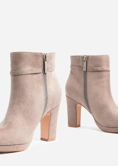 Linzi Stefani Mocha Faux Suede Heeled Ankle Boot