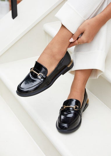 Linzi Breeze Black Faux Leather Loafer