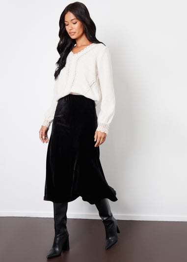 Threadbare Black Flora Velvet Flared Pull On Midi Skirt