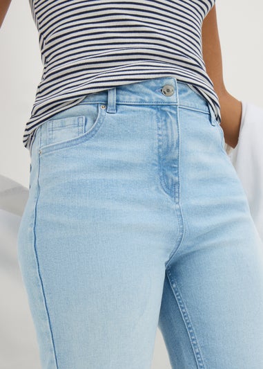 Lightwash Knee Length Shorts