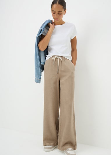 Stone Wide Leg Comfort Fit Jeans