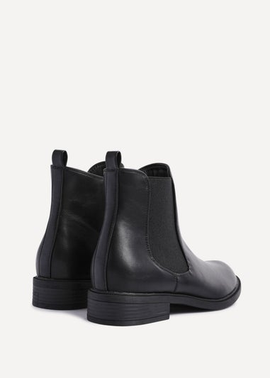 Linzi Fia Black Faux Leather Classic Chelsea Boot