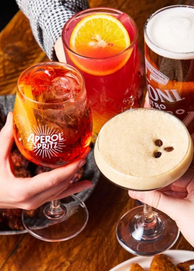 Virgin Experience Days Bottomless Brunch for Two at Social Pubs & Kitchens