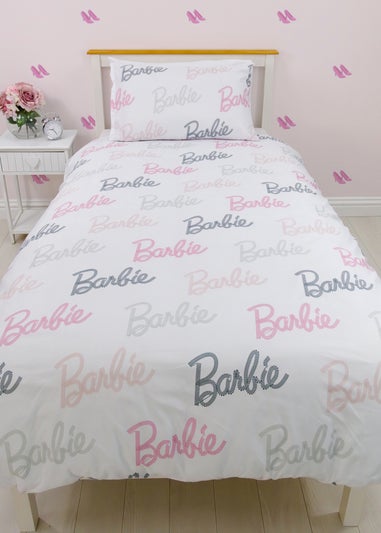 Barbie Figures Reversible Duvet Cover Set