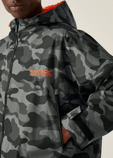 Regatta Grey Black Camo Waterproof Robe