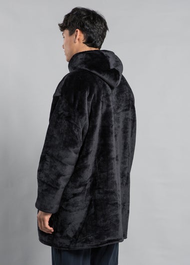 Tokyo Laundry Black Hooded Blanket with Kangaroo Pocket