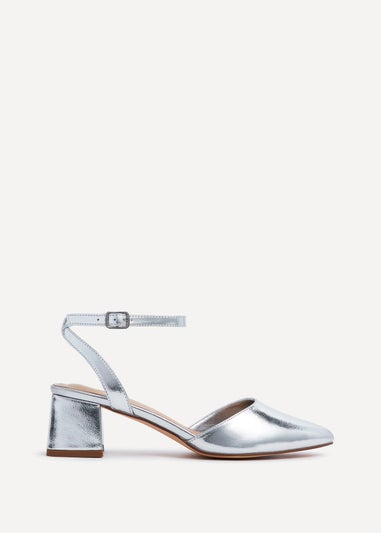 Linzi Suzy Wide Fit Silver Faux Leather Court Heel