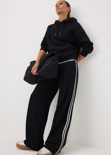 Black Basic Hoodie