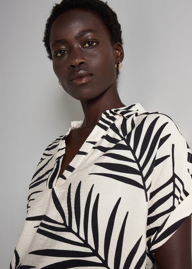 Et Vous White Palm Leaf V-Neck Top