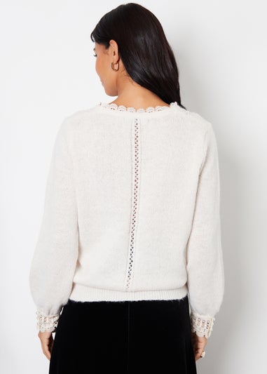 Threadbare Natural Lace Trim V Neck Knitted Jumper