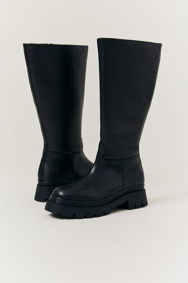 In The Style Black Chunky High Leg Boot in 3x Wide Calf Width