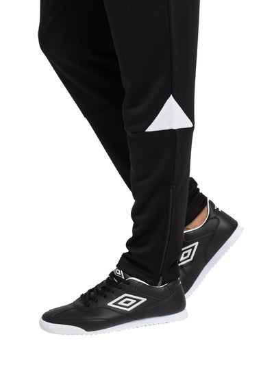 Umbro Black/White Total Tapered Training Jogging Bottoms