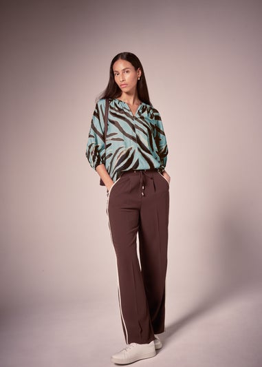 Et Vous Sage Zebra Popover Blouse