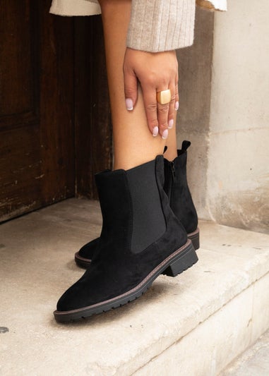 Linzi Holland Wide Fit Black Faux Suede Classic Chelsea Boot