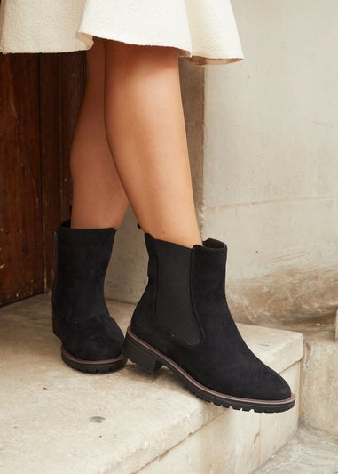 Linzi Holland Wide Fit Black Faux Suede Classic Chelsea Boot