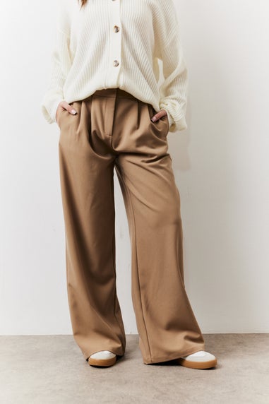 In The Style Petite Brown Adjustable Pleat Wide Leg Trouser