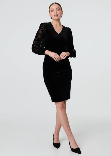 Izabel London Black Floral Velvet Puff Sleeve Midi Dress