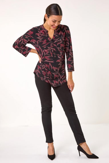 Roman Red Textured Abstract Print V-Neck Stretch Shirt